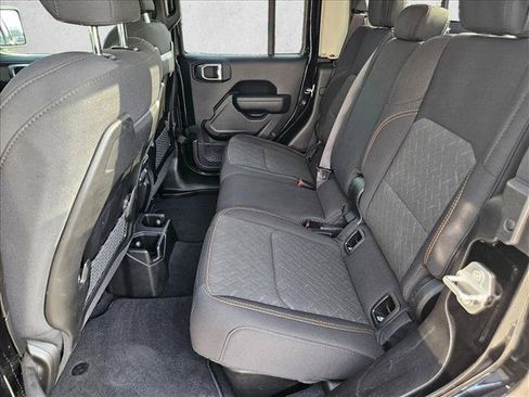 Used 2026 Jeep Gladiator Mojave AWD/4WD image 18