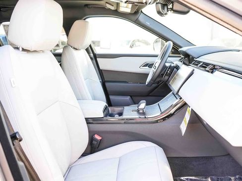 New 2026 Land Rover Range Rover Velar Dynamic SE image 16