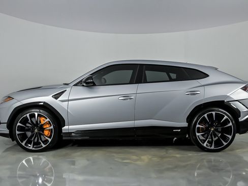 Used 2023 Lamborghini Urus S AWD/4WD image 8