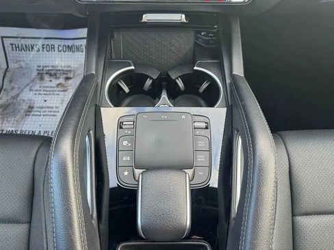 Used 2021 Mercedes-Benz GLE 350 4MATIC image 26