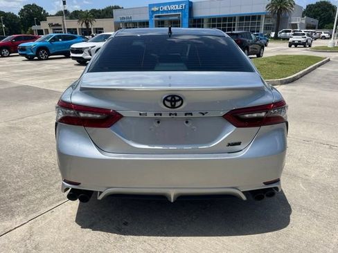 Used 2022 Toyota Camry XSE FWD image 5