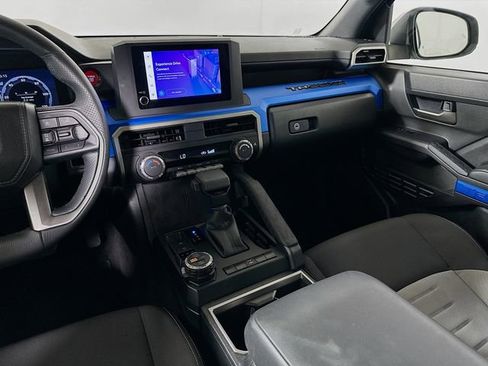 Certified 2025 Toyota Tacoma TRD Off-Road image 24