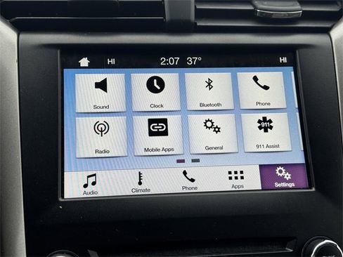 Used 2017 Ford Fusion SE w/ Fusion SE Technology Package image 31