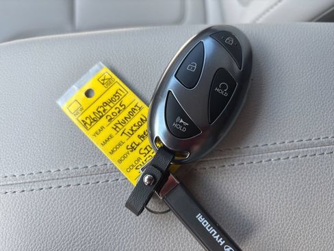 Certified 2025 Hyundai Tucson SEL AWD/4WD image 37