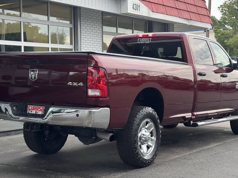 Used 2017 RAM 2500 Tradesman w/ Chrome Appearance Group AWD/4WD image 3