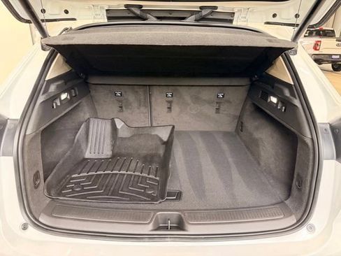 Used 2023 Buick Envision Avenir AWD/4WD image 8