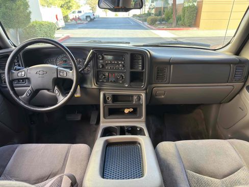 Used 2005 Chevrolet Tahoe LS w/ Preferred Equipment Group image 23