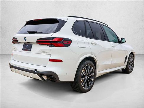 Used 2026 BMW X5 xDrive40i w/ M Sport Package AWD/4WD image 5