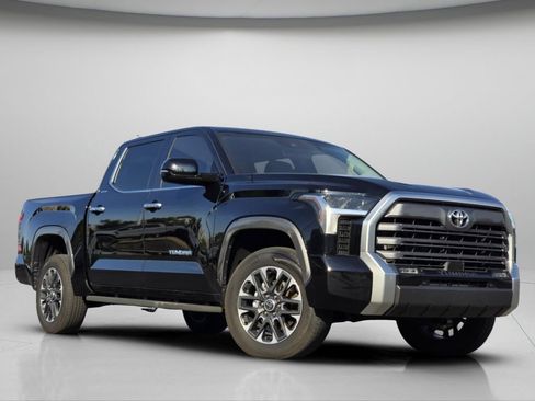Used 2024 Toyota Tundra Limited AWD/4WD image 2