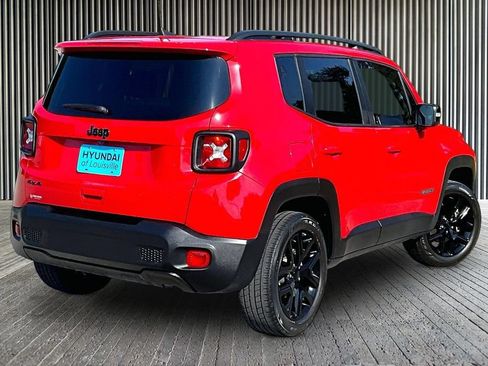 Used 2023 Jeep Renegade Altitude AWD/4WD image 15