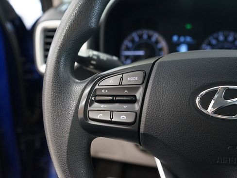 Used 2020 Hyundai Venue SEL image 27