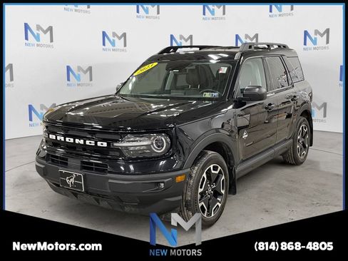 Used 2023 Ford Bronco Sport Outer Banks w/ Tech Package image 1