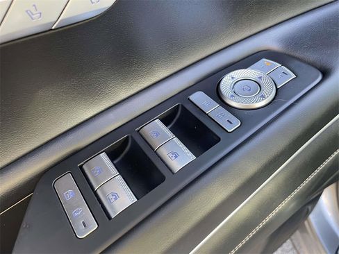 Used 2024 Genesis GV80 3.5T image 17