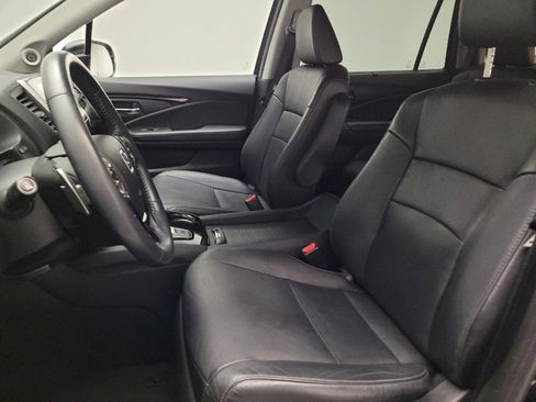 Used 2017 Honda Pilot Touring image 17