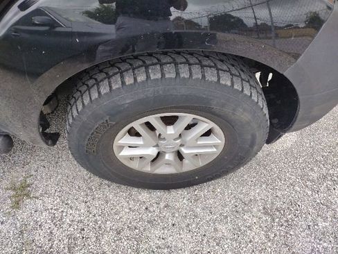 Used 2014 Nissan Frontier SV AWD/4WD image 13