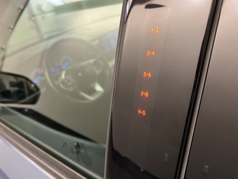 Certified 2021 Ford Explorer XLT w/ Equipment Group 202A image 29