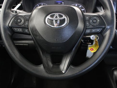 Used 2025 Toyota Corolla LE FWD image 22