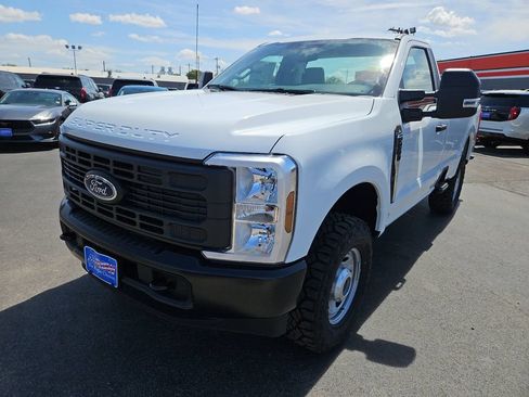 New 2026 Ford F250 XL w/ XL Off-Road Package AWD/4WD image 4