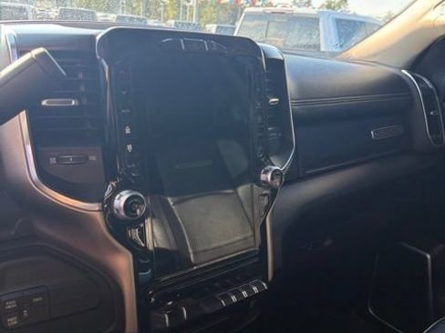 Used 2024 RAM 2500 Laramie AWD/4WD image 25