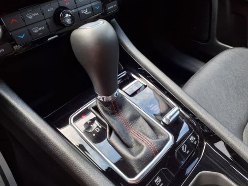 Used 2024 Jeep Compass Trailhawk image 20