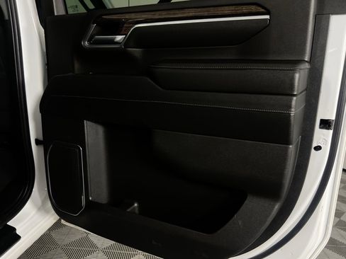 Used 2024 GMC Sierra 3500 SLE image 30