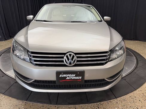 Used 2014 Volkswagen Passat 1.8T SE FWD image 3