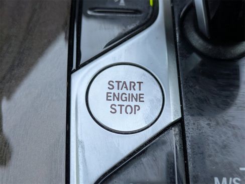 Used 2021 BMW X5 xDrive40i w/ Premium Package image 46