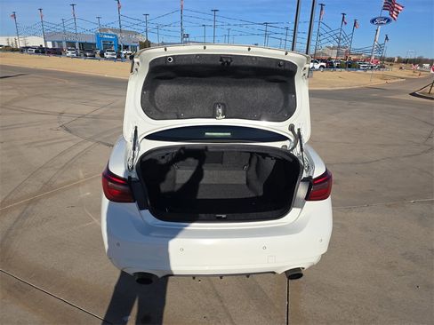 Used 2021 INFINITI Q50 Luxe image 12