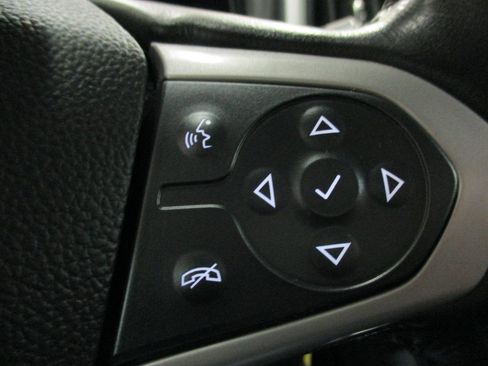 Used 2022 Chevrolet Colorado LT w/ LT Convenience Package image 22