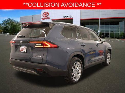 Certified 2024 Toyota Grand Highlander AWD image 3