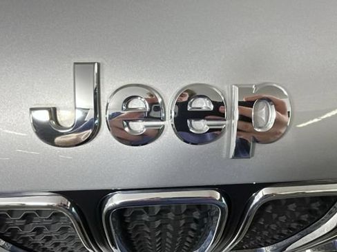 Used 2021 Jeep Renegade Sport AWD/4WD image 9