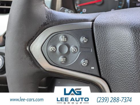 Used 2020 Chevrolet Suburban Premier AWD/4WD image 23