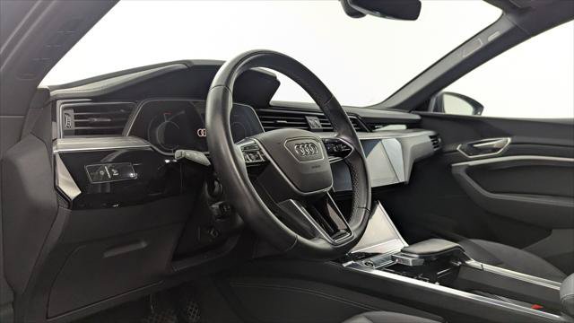 Used 2024 Audi Q8 e-tron Premium Plus w/ Premium Plus Package AWD/4WD image 24