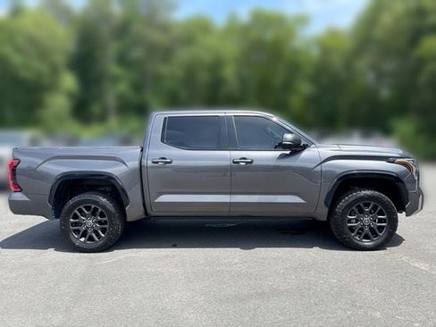 Used 2022 Toyota Tundra Platinum w/ Advanced Package AWD/4WD image 9