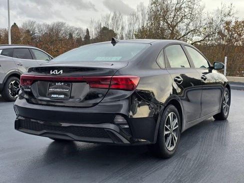 Used 2024 Kia Forte LXS image 7