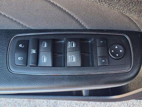 Used 2023 Dodge Charger GT image 12