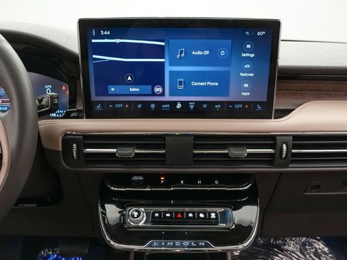 Used 2023 Lincoln Corsair Reserve w/ Equipment Group 201A image 15