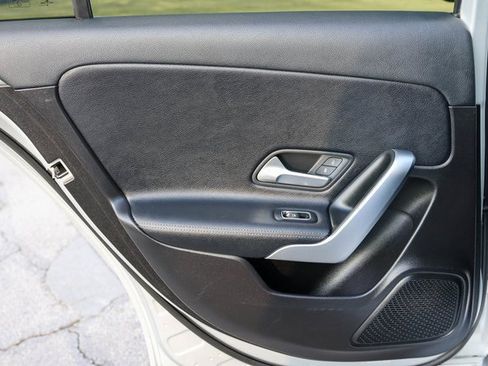 Used 2019 Mercedes-Benz A 220 image 12