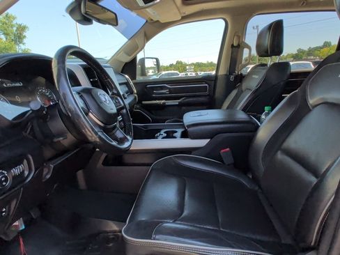 Used 2019 RAM 1500 Laramie AWD/4WD image 6