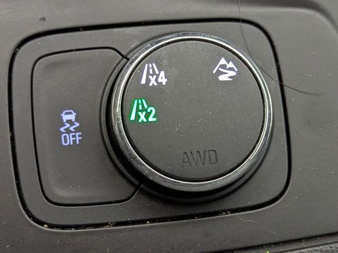 Used 2018 Chevrolet Traverse LS w/ LPO, Cargo Package image 28