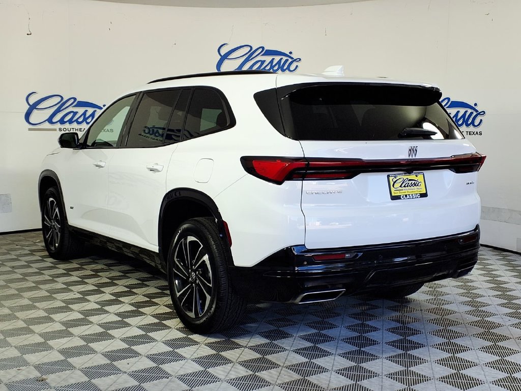 Used 2026 Buick Enclave Sport Touring FWD image 2