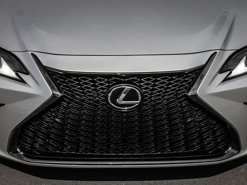 Used 2019 Lexus ES 350 F Sport w/ Accessory Package 2 FWD image 10