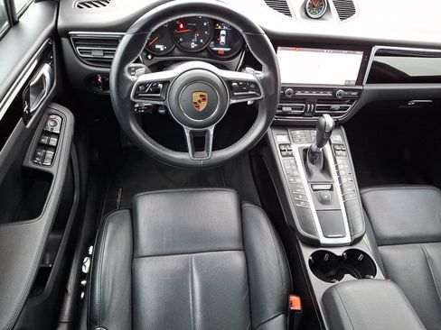 Used 2021 Porsche Macan image 12