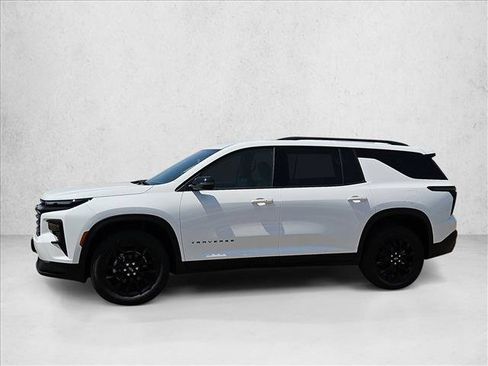 New 2026 Chevrolet Traverse LT w/ Midnight/Sport Edition FWD image 5