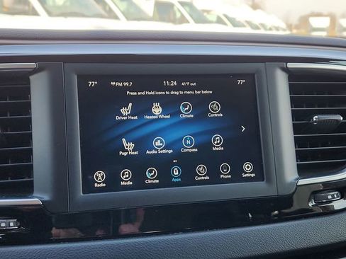 Used 2019 Chrysler Pacifica Touring-L image 42