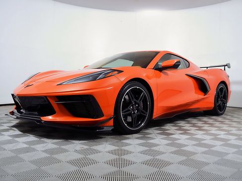 Used 2020 Chevrolet Corvette Stingray Premium Cpe w/ 3LT Preferred Equipment Group RWD image 2