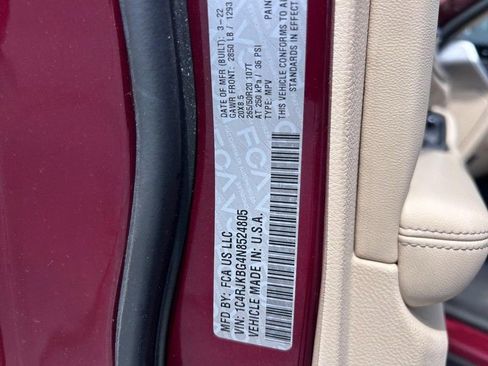 Used 2022 Jeep Grand Cherokee L Limited image 27