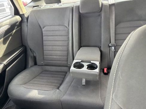 Used 2020 Ford Fusion SE image 31