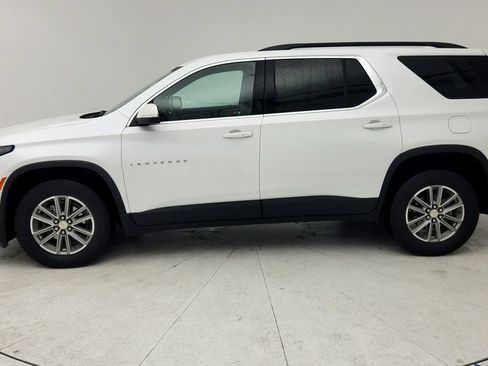 Certified 2023 Chevrolet Traverse LT FWD image 5
