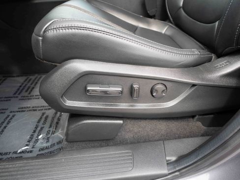 Certified 2025 Honda Pilot EX-L image 12